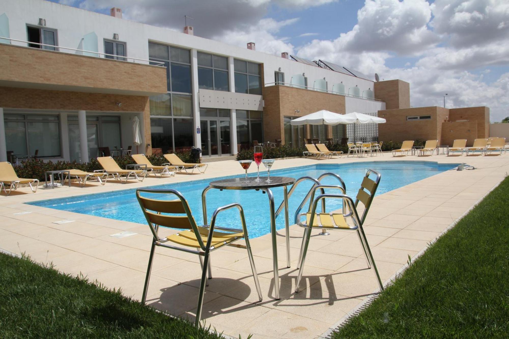 Hotel A Esteva Castro Verde Esterno foto
